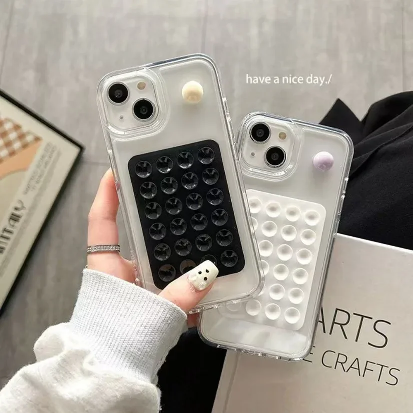 Wall Sticker - 正方形のシリコン製吸盤式スマホスタンドパッド。多機能で、壁に取り付け可能。滑り止め加工が施されており、スマホケースの裏面に貼り付けて使用できます。